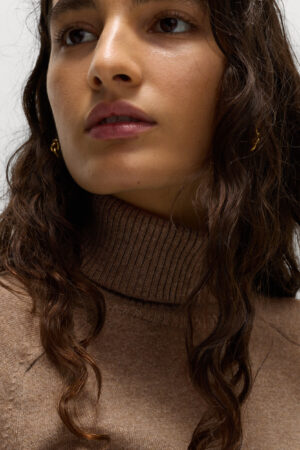 Air-Yarn Roll Neck Jumper