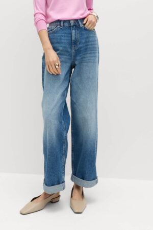 Boyfriend Mid Rise Ankle Grazer Jeans