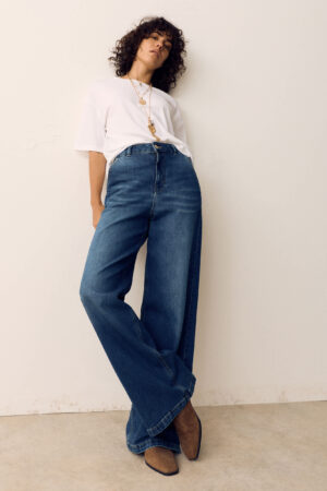 High Waisted Wide Leg Jeans with Lyocell