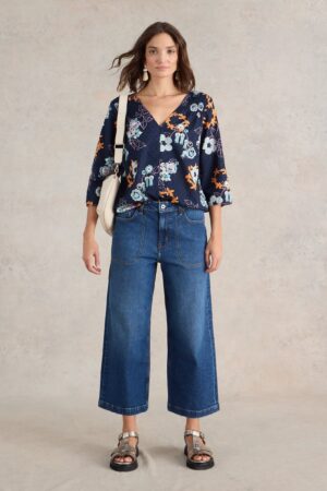 Mid Rise Wide Leg Cropped Jeans